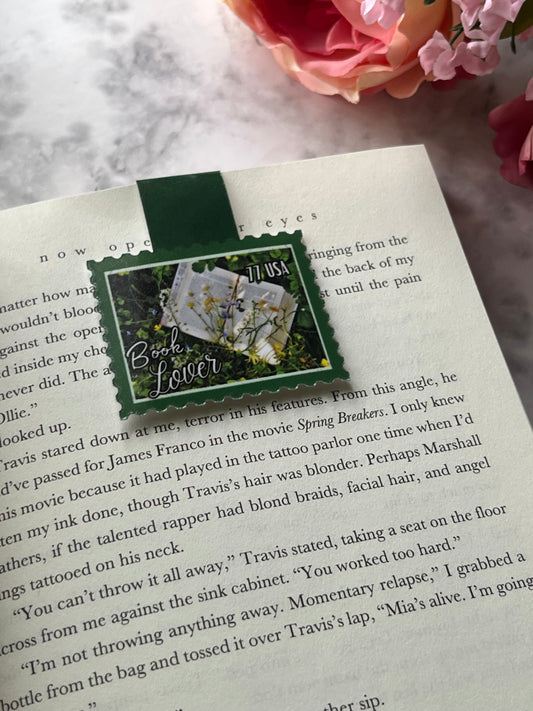 Book Lover Green Magnetic Bookmark